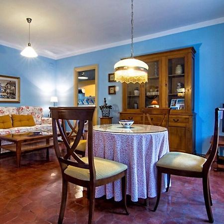 Apartamento En Un Dormitorio En Plaza Alfaro 塞维利亚 外观 照片