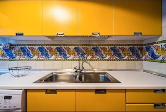Apartamento En Un Dormitorio En Plaza Alfaro 塞维利亚 外观 照片